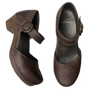 Dansko Makenna Dress Pump Mahogany Brown Leather Studded Clog 39 8.5 9